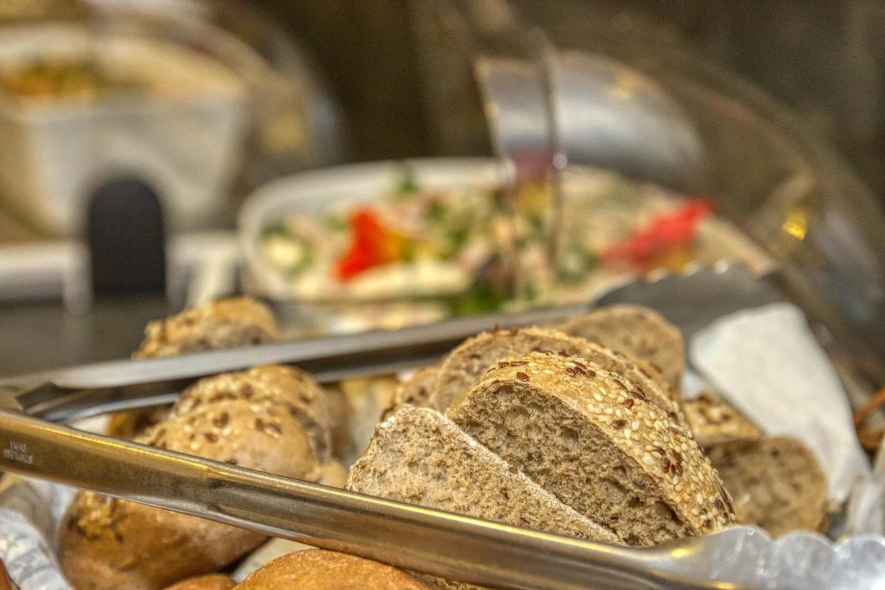Wellnesshotel Deine Auszeit, Adults Only Achslach Kültér fotó