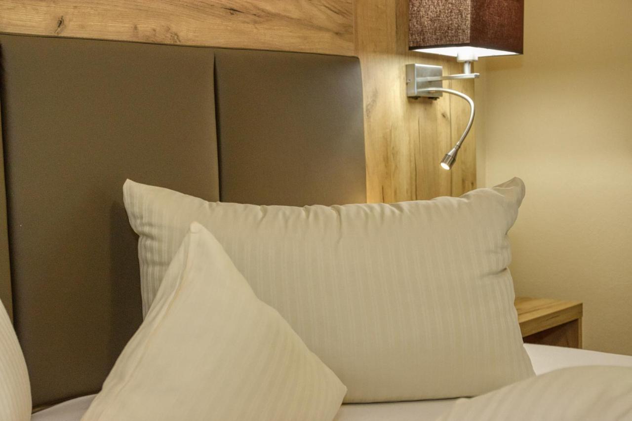 Wellnesshotel Deine Auszeit, Adults Only Achslach Kültér fotó