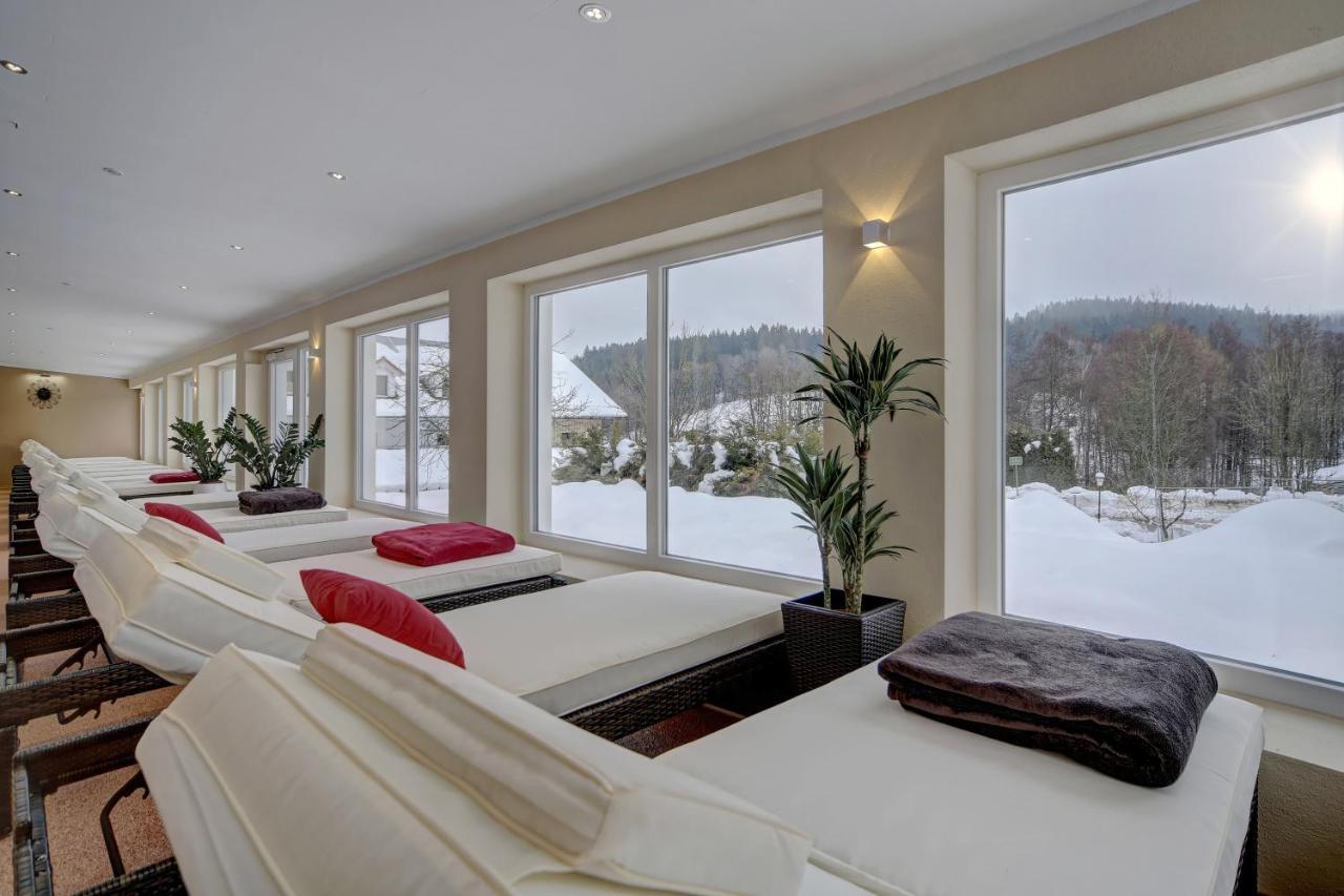 Wellnesshotel Deine Auszeit, Adults Only Achslach Kültér fotó