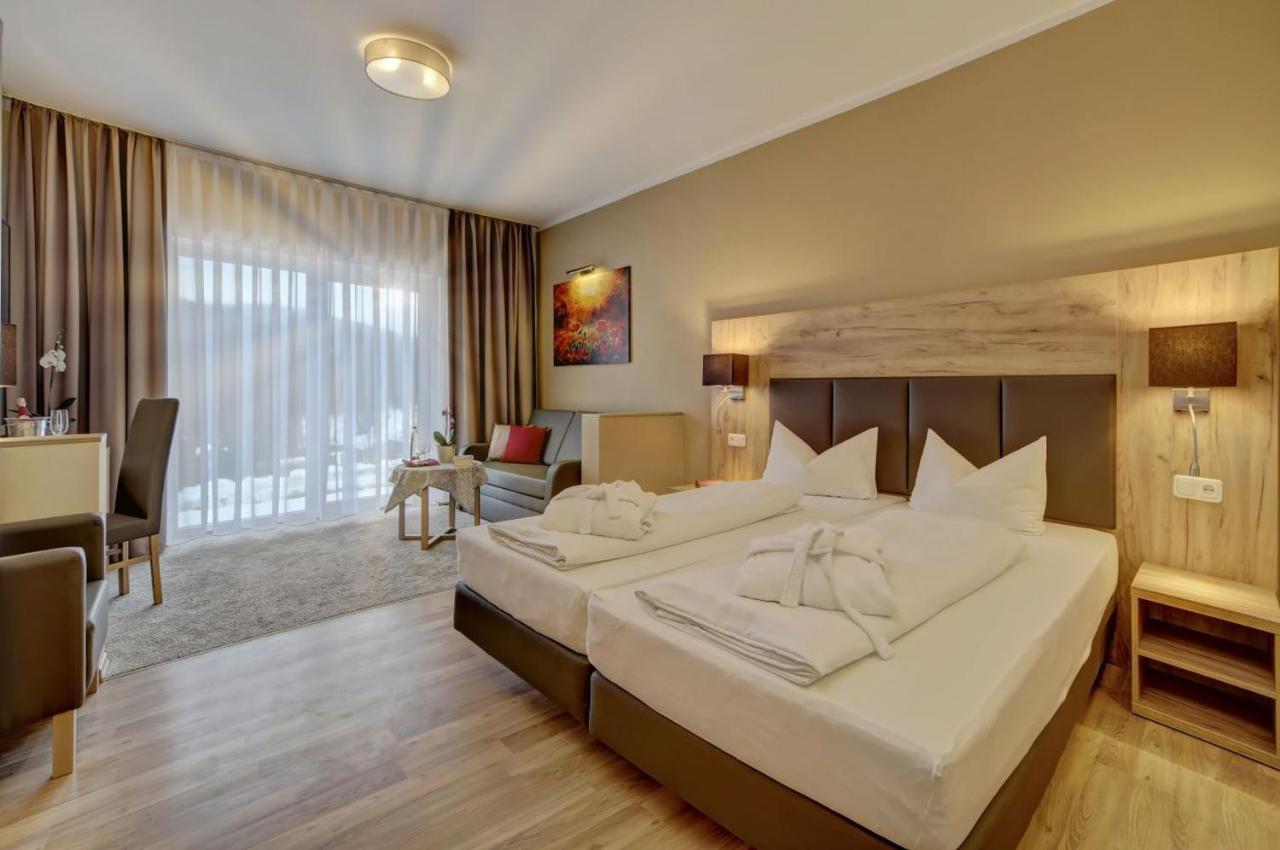 Wellnesshotel Deine Auszeit, Adults Only Achslach Kültér fotó