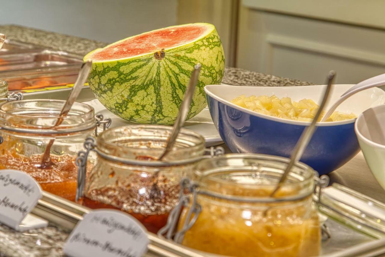 Wellnesshotel Deine Auszeit, Adults Only Achslach Kültér fotó