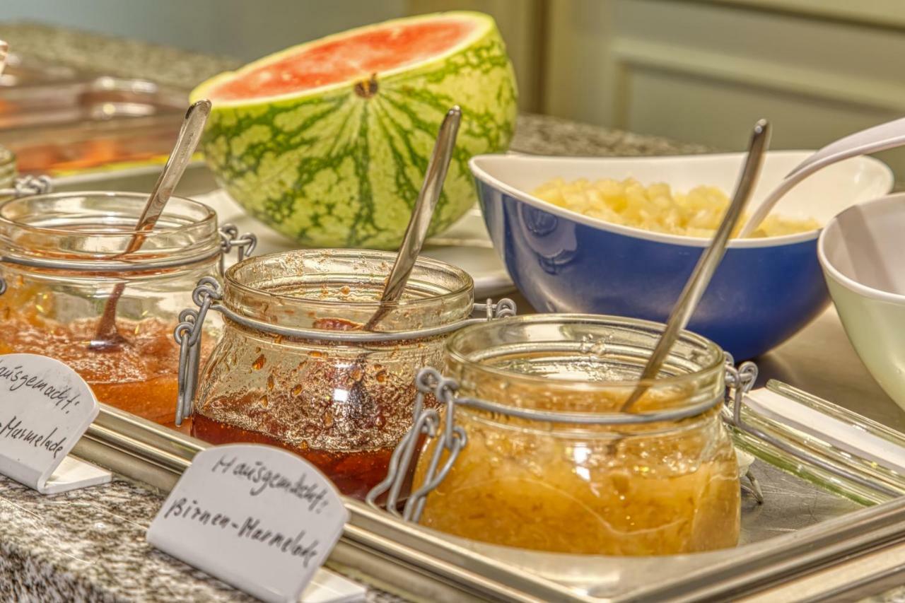 Wellnesshotel Deine Auszeit, Adults Only Achslach Kültér fotó