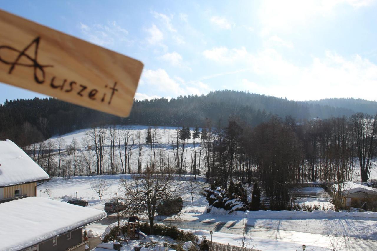 Wellnesshotel Deine Auszeit, Adults Only Achslach Kültér fotó